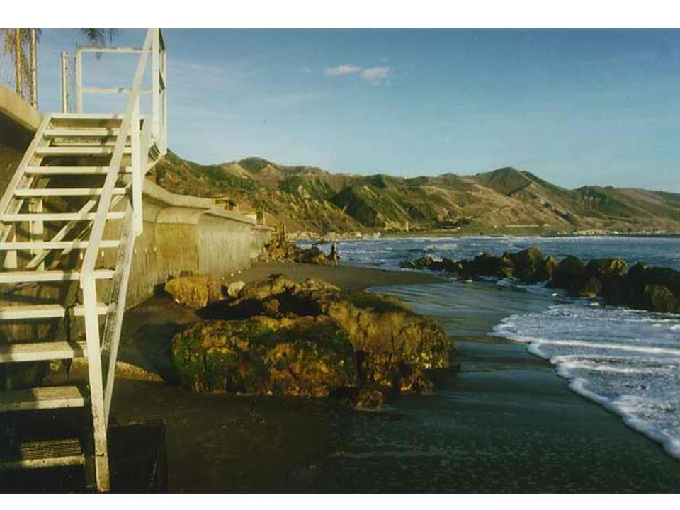 lateral view of beachwall in front of nollan house
